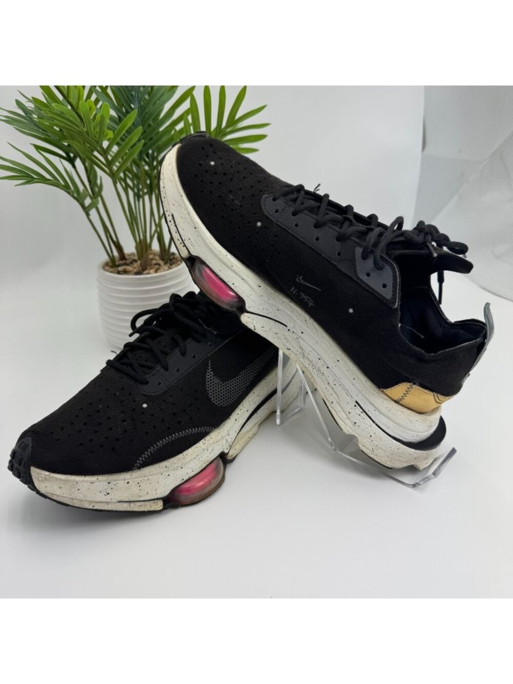 Nike Air Zoom Type CJ2033-003 Athletic Sneaker Men 11 Black Suede Sports Running